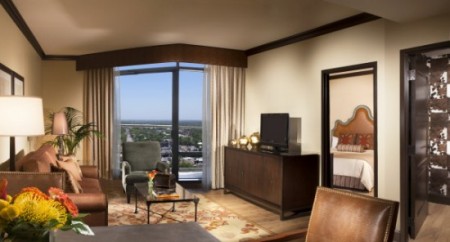 Omni-downtown-austinExec-Suite-With-King